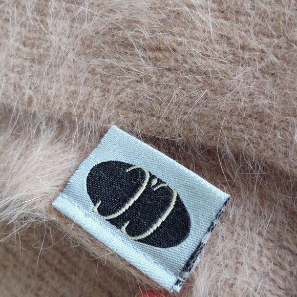 NWT C.C. Fashion Collection Angora Blend Ruffle Tan One Size Scarf - Picture 5 of 8